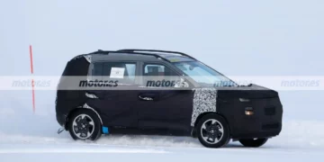 Hyundai EXTER spied testing in snow