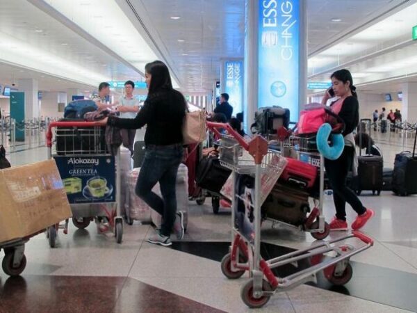 DUBAI में यात्रियों के लिए जारी की गई नई गाइडलाइन, Flight के प्रस्थान से 4 घंटे पहले पहुंचे Airport पर