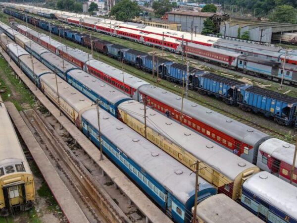 पटना, दरभंगा एवं सहरसा से नई दिल्ली के लिए स्पेशल ट्रेन की घोषणा, यात्रियों के लिए मिली सहूलियत
