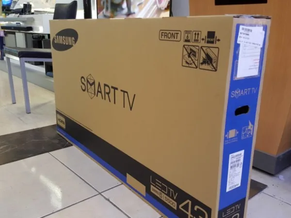 Amazon ने लगाया 727 रुपये दो और Samsung 80 CM TV ले जाओ घर. Smart TV सबके बजट में हुआ फिक्स
