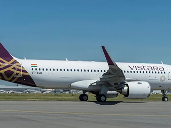 169 यात्रियों को लेकर दिल्ली जा रही Flight की कराई गई इमरजेंसी लैंडिंग, एयरक्राफ्ट के विंडशील्ड में आय था दरार