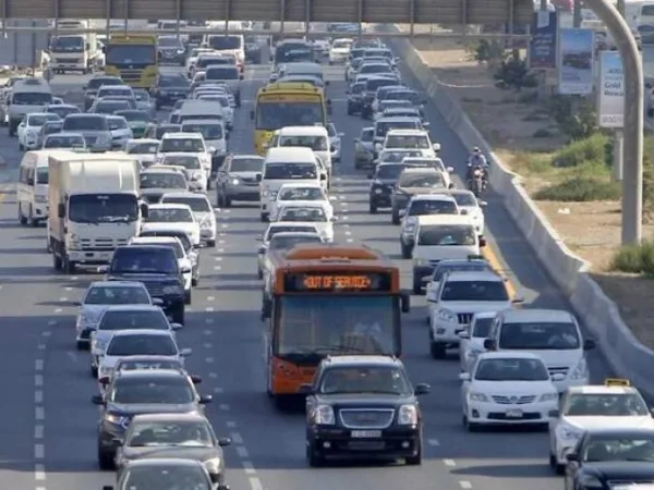 UAE : वाहन चालकों के लिए जारी किया गया अपडेट, ट्रैफिक कंट्रोल के लिए नए गाइडलाइन का पालन