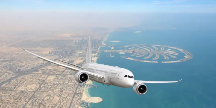 गर्मियों और छुट्टियों के दौरान UAE हवाई टिकटों की कीमत में आया जबरदस्त उछाल