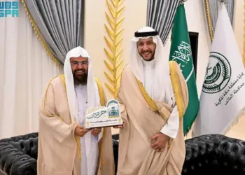 ताईफ़ के गवर्नर ने दो पवित्र मस्जिदों के प्रमुख का स्वागत किया