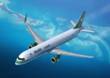 सऊदी अरब की फ्लाइट में खो गया था बैग, अब एयरलाइंस देगी ब्याज समेत 1 लाख रुपए मुआवजा