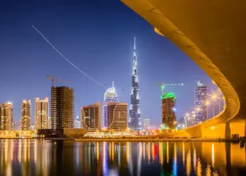 यहां जानिए UAE वर्क वीजा और विजिट वीजा से जुड़ी ताजा जानकारी