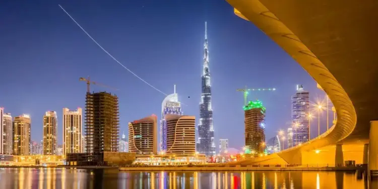 यहां जानिए UAE वर्क वीजा और विजिट वीजा से जुड़ी ताजा जानकारी