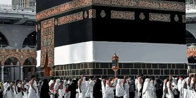 1447 हिजरी के स्वागत में सऊदी अरब बदलेगा काबा की किस्वा