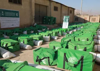 सऊदी सहायता एजेंसी KSrelief ने जरूरतमंदों को बांटी खाद्य सामग्री