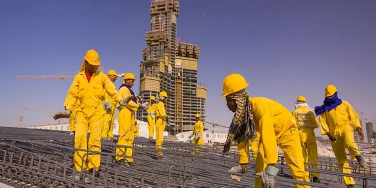 भारतीयों के लिए UAE में जॉब पाना अब और भी हुआ आसान,  UAE सरकार ने शुरु किया नया सिस्टम