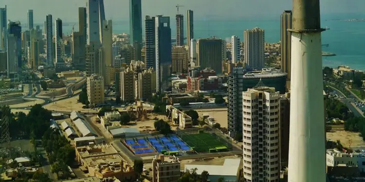 कुवैत ने 25 घरेलू भर्ती एजेंसियों पर लगाया प्रतिबंध