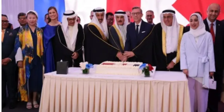 फ्रांस और बहरीन ने एक साथ मनाया बैस्टील डे