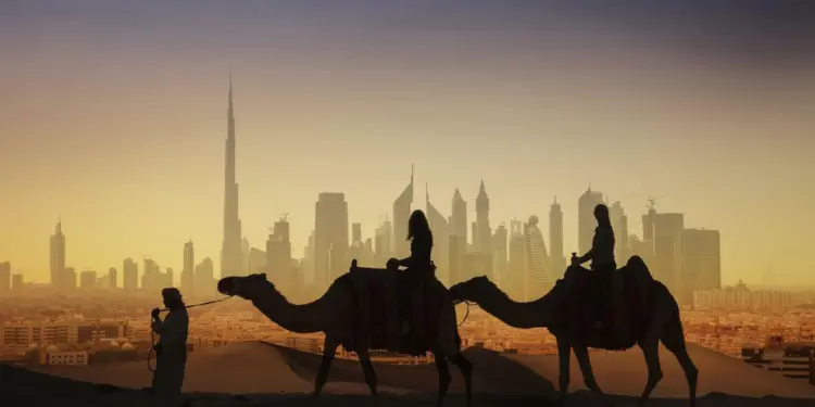 अगर UAE में घूमने जा रहे हैं तो जानें टॉप कैशलेस पेमेंट ऑप्शन्स