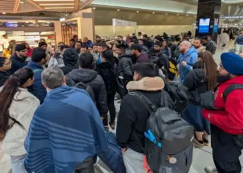 कुवैत की यात्रा करने वालों के लिए लागू हुए नए कस्टम नियम, नकदी, सोना और लग्जरी सामानों को लेकर नई घोषणा