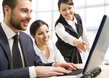 यूएई में नौकरी जाने के बाद ऐसे होगी बीमा क्लेम करने की प्रक्रिया