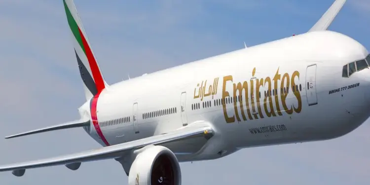 Emirates एयरलाइंस ने 17,300 से अधिक पदों पर भर्तियों की घोषणा, भारत में भी खुला नौकरियां का पिटारा