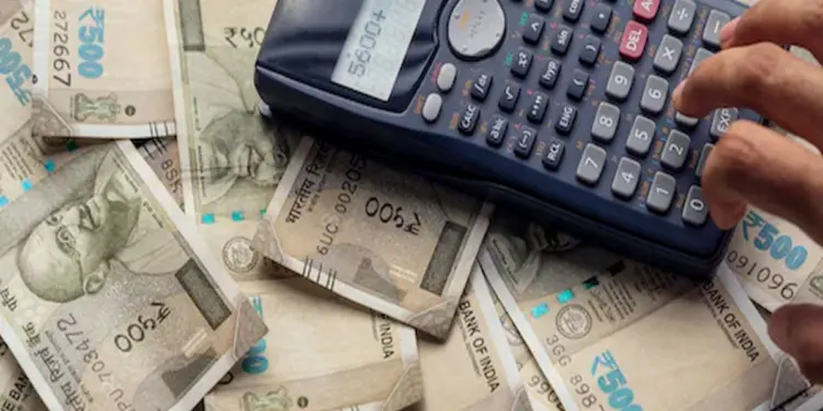 UAE में रहने वाले भारतीय निवासियों को इस साल भारत में ITR फाइल करना बहुत जरूरी, वरना हो सकती है पेनल्टी