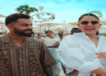 दुबई की गलियों में विराट और अनुष्का, अनोखे अंदाज में किया सफर