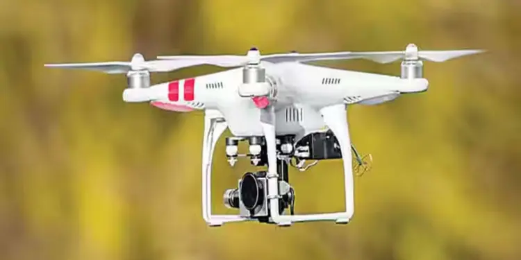 UAE में ड्रोन उड़ाना हुआ और सख्त, अब वेबसाइट पर करना होगा रजिस्ट्रेशन