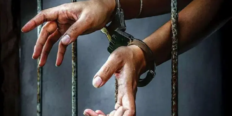 फर्जी पासपोर्ट के साथ सऊदी अरब भागना चाहता था हिस्ट्रीशीटर, वाराणसी में हुआ गिरफ्तार