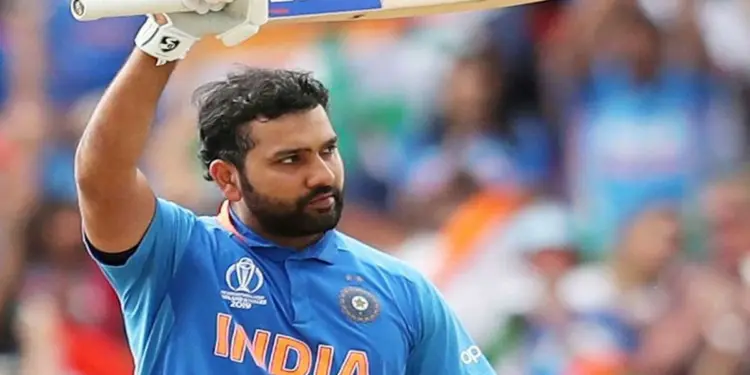 दुबई में बिना नोटिस बंद हुई रोहित शर्मा की क्रिकेट एकेडमी, स्टाफ को नहीं मिला वेतन