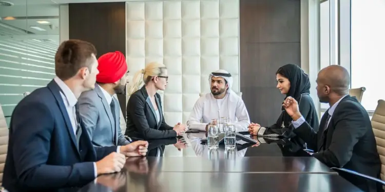 UAE में नौकरी के तौर-तरीकों में हुआ बदलाव, बदली वेतन और कार्यशैली की नीति