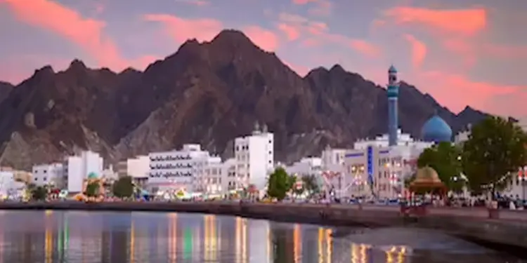 ओमान में प्रवासियों के लिए जारी हुए नए नियम,  रेजिडेंस कार्ड और आईडी नियम में हुआ बदलाव