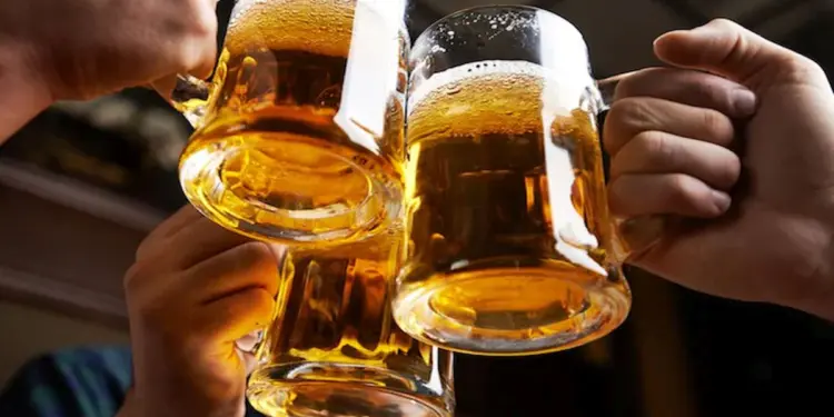 कुवैत में शराब बनी जानलेवा, 10 प्रवासियों सहित भारतीयों की मौत