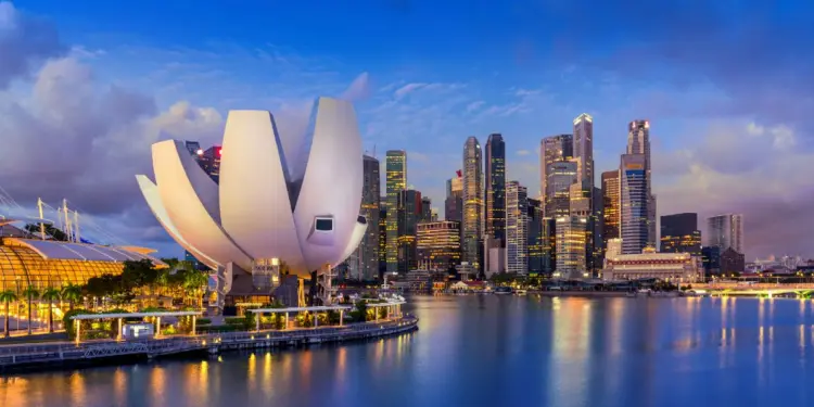 भारतीयों के लिए अब सिंगापुर में बसना हुआ और भी आसान, 7 हजार रूपए से भी कम में पा सकते हैं सिंगापुर की परमानेंट रेज़िडेंसी