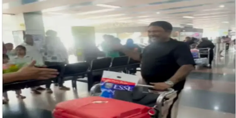 यूएई में हजारों भारतीयों को रोजगार दिलवाने वाले रियल लाइफ गफूर की पांच दशकों बाद वतन वापसी, ढोल-नगाड़ों से गूंज उठा पूरा  गांव