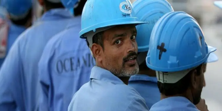 यूएई में काम करने वाले श्रमिकों के लिए बड़ी राहत, MoHRE ने श्रम अधिकारों के लिए जारी की नई गाइडलाइन तुरंत दर्ज होगी शिकायत