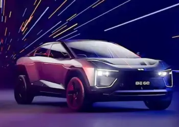 टाटा और महिंद्रा कंपनी की इलेक्ट्रिक गाड़ियों पर नहीं लगेगा किसी भी तरह का टोल टैक्स चार्ज