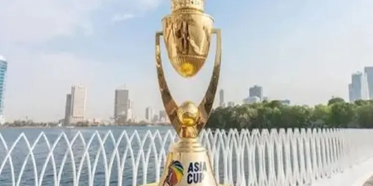 Asia Cup 2025: दुबई में होने वाले भारत-पाकिस्तान हाई वोल्टेज मुकाबले को लेकर फैंस की एक्साइटमेंट हाई लेवल पर