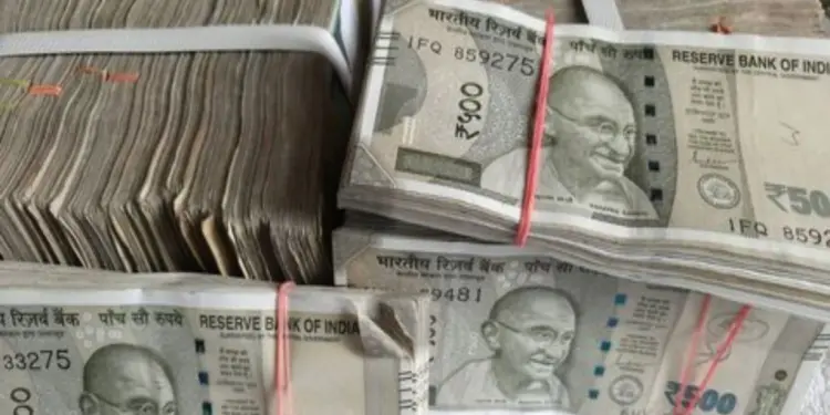 SBI, ICICI समेत देश के कई बड़े बैंकों ने दिकाई आर्थिक मजबूती, आने वाले दिवों में नेट इंटरेस्ट मार्जिन में होगा और भी सुधार