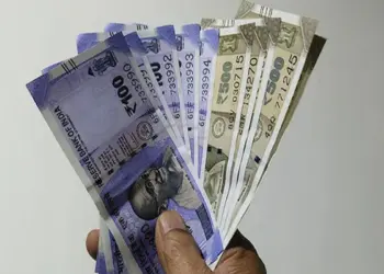 कागजी कार्रवाही और बैंक जाने का झंझट अब खत्म, ATM और UPI से निकाल सकेंगे PF का पैसा