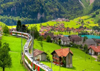 भारत से स्विट्जरलैंड जाने वालों के लिए बड़ी खबर, वीजा नियमों में हुआ बदलाव