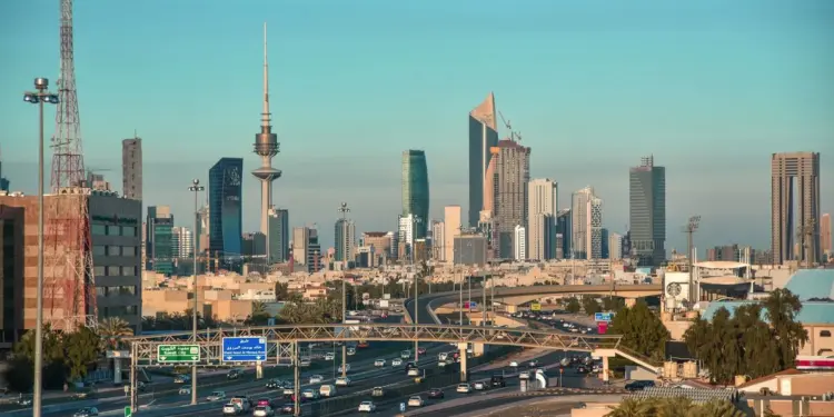 कुवैत ने विदेशी पर्यटकों और निवेशकों के लिए वीजा प्रणाली नीति में किए बड़े बदलाव