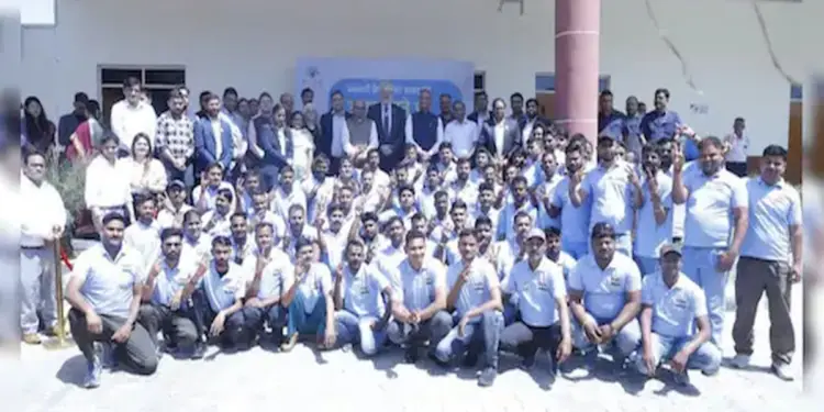 भारत और इजरायल समझौते के अंतर्गत 6,774 भारतीय कामगार भेजे गए, युद्ध में एक भारतीय की हुई मौत