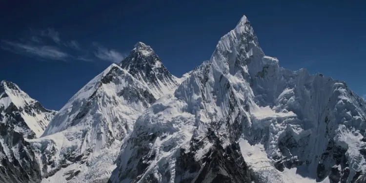 8 हजार मीटर ऊंचे पहाड़ों पर सोलो चढ़ाई और ट्रेकिंग पर पूरी तरह से लगा प्रतिबंध