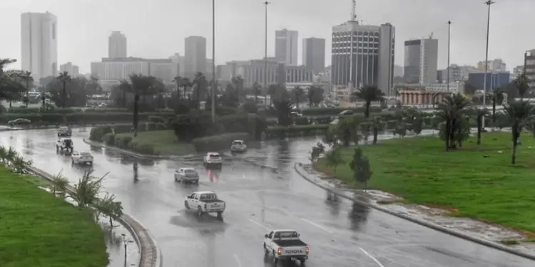 सऊदी अरब में बदलने वाला है मौसम का मिजाज, भारी बारिश और तूफानी मौसम को लेकर चेतावनी जारी