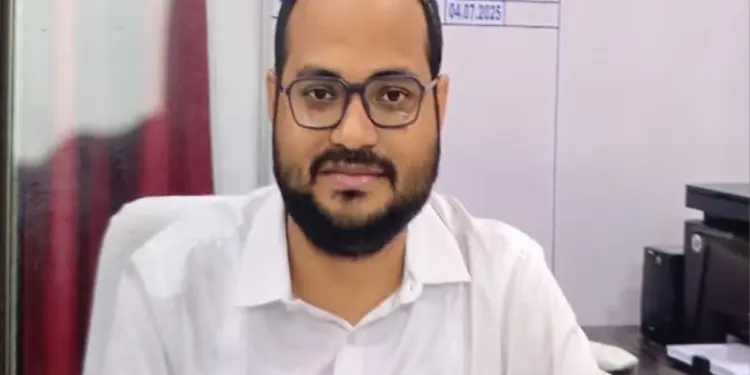 सिविल सेवा परीक्षा के टॉपर तहसीलदार अश्विनी कुमार पांडा रिश्वत लेने के आरोप में गिरफ्तार
