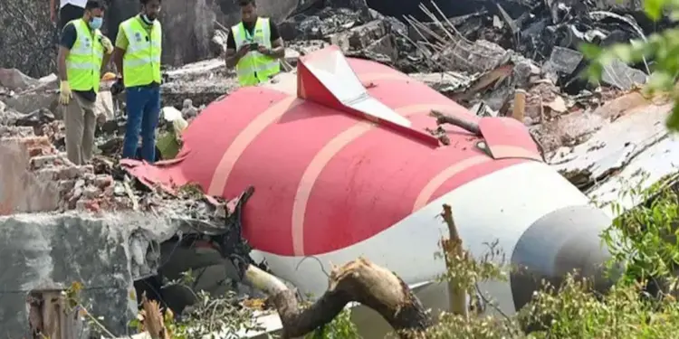 एयर इंडिया विमान हादसे में गई थी 260 से अधिक लोगों की जान, पीड़ित परिवारों की Boeing की संभावित तकनीकी खामियों को लेकर न्याय की मांग