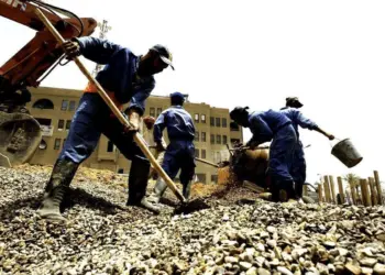 15 सितंबर से यूएई में मिडडे वर्क बैन हुआ खत्म, मजदूरों को धूप से बचाने के लिए हर साल 15 जून से 15 सितंबर तक लागू होता है नियम