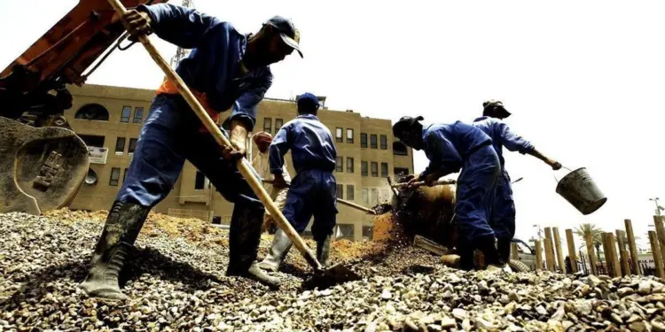 15 सितंबर से यूएई में मिडडे वर्क बैन हुआ खत्म, मजदूरों को धूप से बचाने के लिए हर साल 15 जून से 15 सितंबर तक लागू होता है नियम