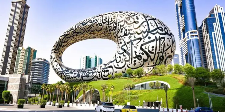 आप भी यूएई में अपने पार्टनर या फैमिली के साथ खोलना चाहते हैं जॉइंट बैंक अकाउंट, यहां मिलेगी आपको स्टेप टू स्टेप पूरी जानकारी