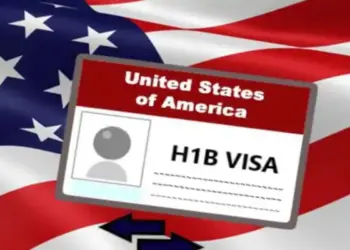 भारतीय निवेशकों को बड़ा झटका, ट्रंप ने H1B वीज़ा की फीस $1 लाख तक बढ़ाई