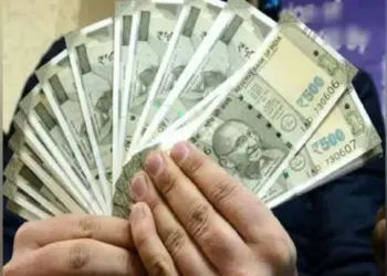 दिवाली से पहले केंद्र सरकार ने रेलवे कर्मचारियों को दे डाला बड़ा तोहफा, मिलेगा 78 दिनों का बोनस