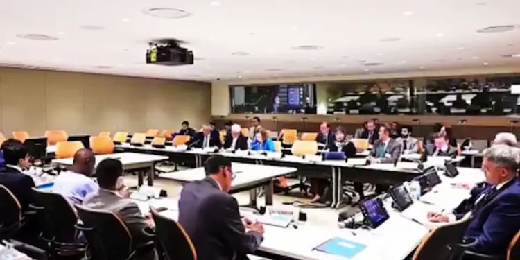 OIC की बैठक में हुई कश्मीर मुद्दे पर चर्चा, पाकिस्तान ने भारत पर रचनात्मक दवाब डालने का किया आग्रह