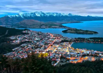 विदेशी निवेशकों को अपने देश में आकर्षित करने के लिए न्यूजीलैंड ने सरल की वीजा नीति