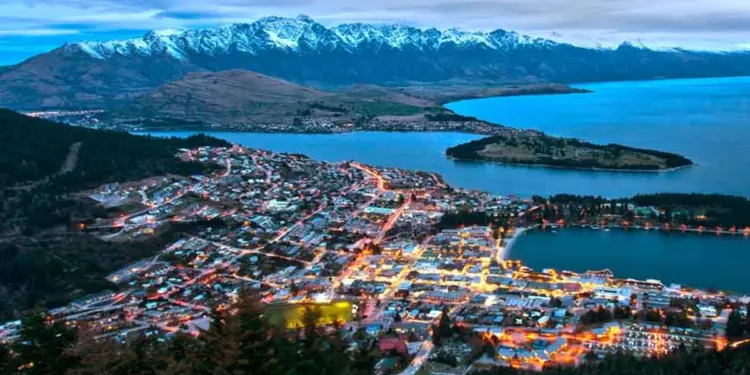 विदेशी निवेशकों को अपने देश में आकर्षित करने के लिए न्यूजीलैंड ने सरल की वीजा नीति